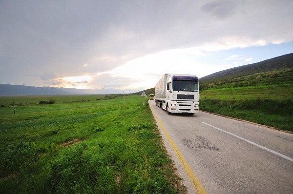 北京到酒泉托運汽車2000公里多少錢